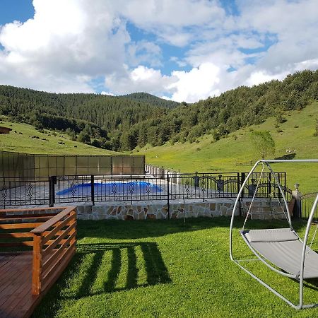 Къщи За Гости Башеви Szarnica Kültér fotó