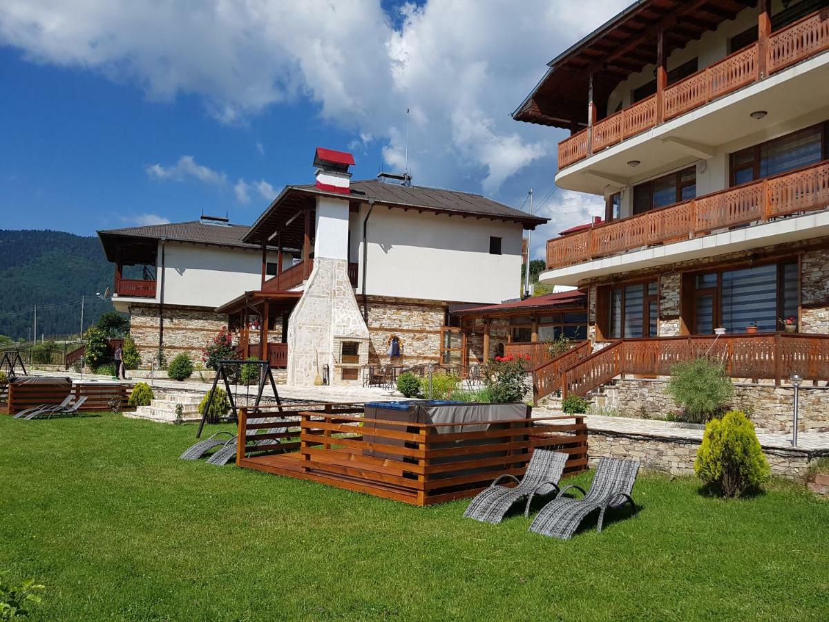 Къщи За Гости Башеви Szarnica Kültér fotó