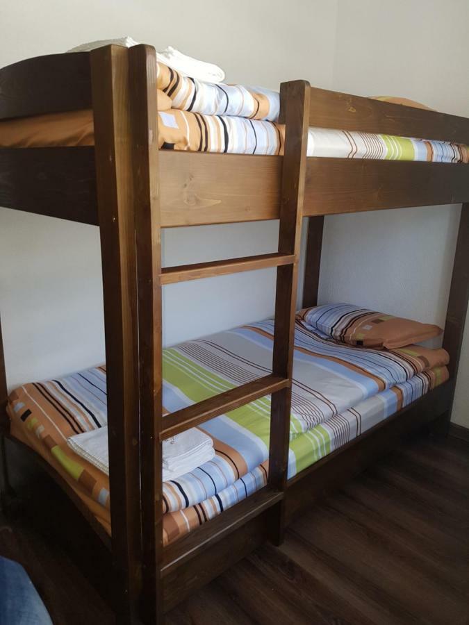 Къщи За Гости Башеви Szarnica Kültér fotó